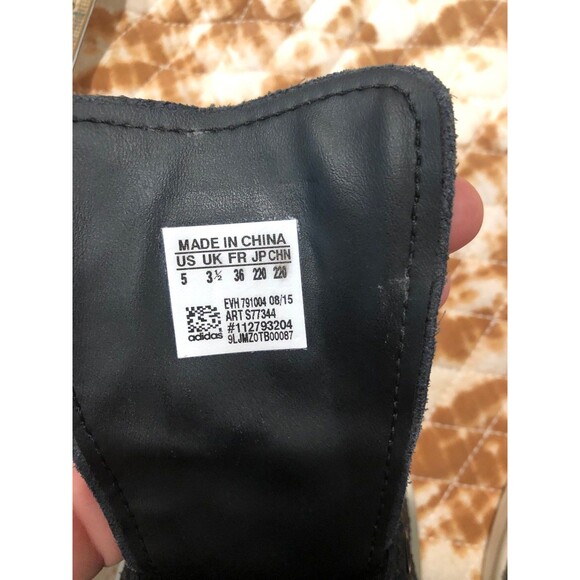 Adidas Women's Stan Smith Black Embossed Sneakers Size 5 - Picture 6 of 11